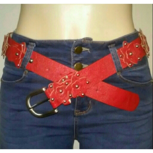 Red Studded Flower Belt - Picture 2 of 3